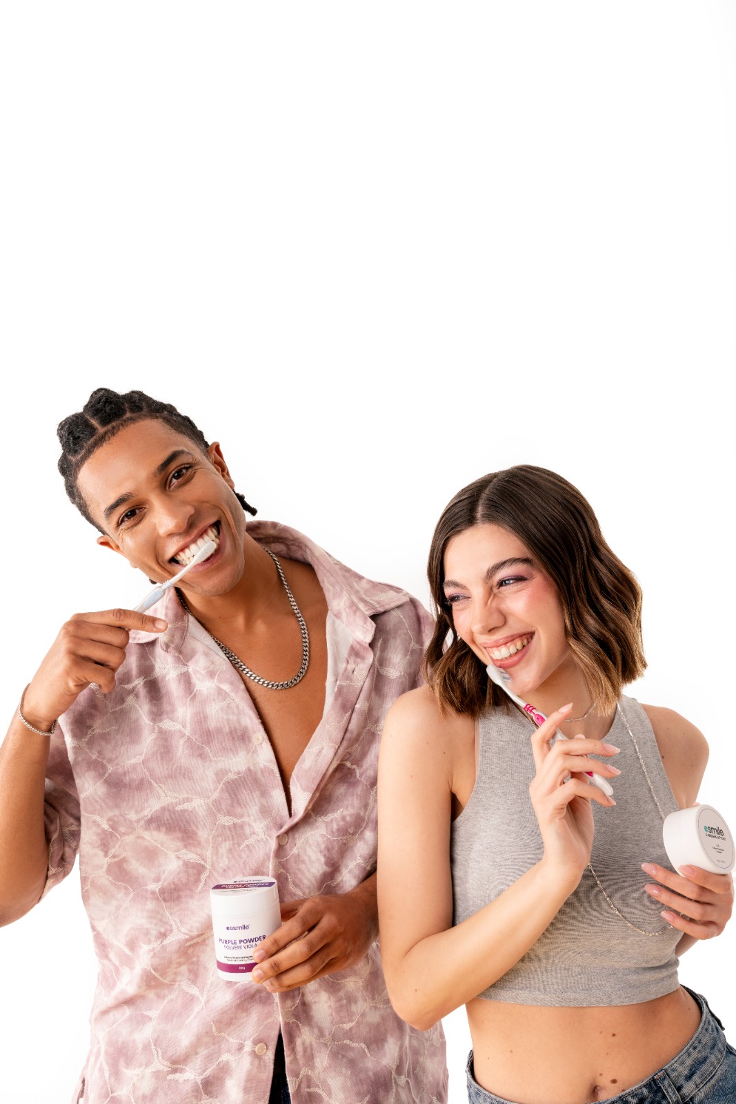 Persone che usano i prodotti esmile