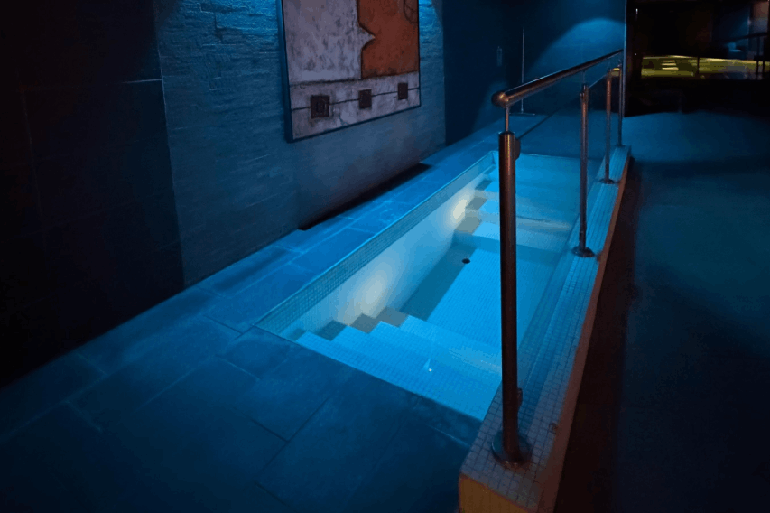 le-tonic-club piscina 2