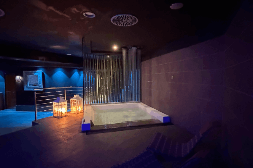 le-tonic-club piscina 4