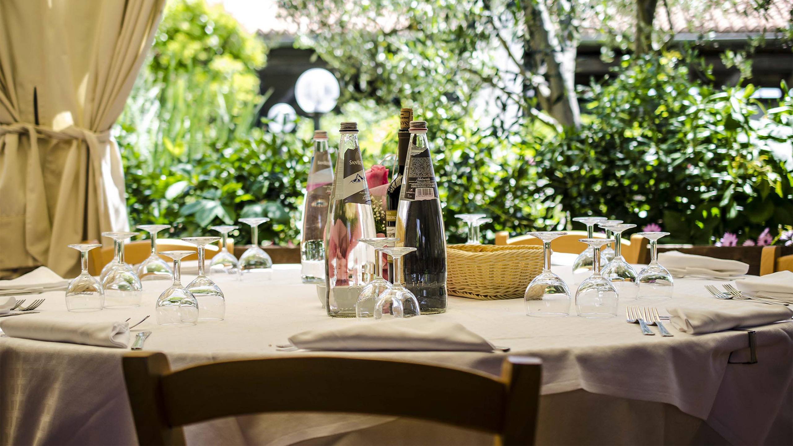 Tavolo Ristorante Torre del Sole