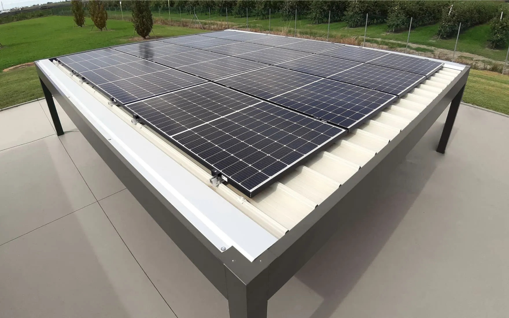 Eclettica-pergola-impermeabile-fotovoltaica