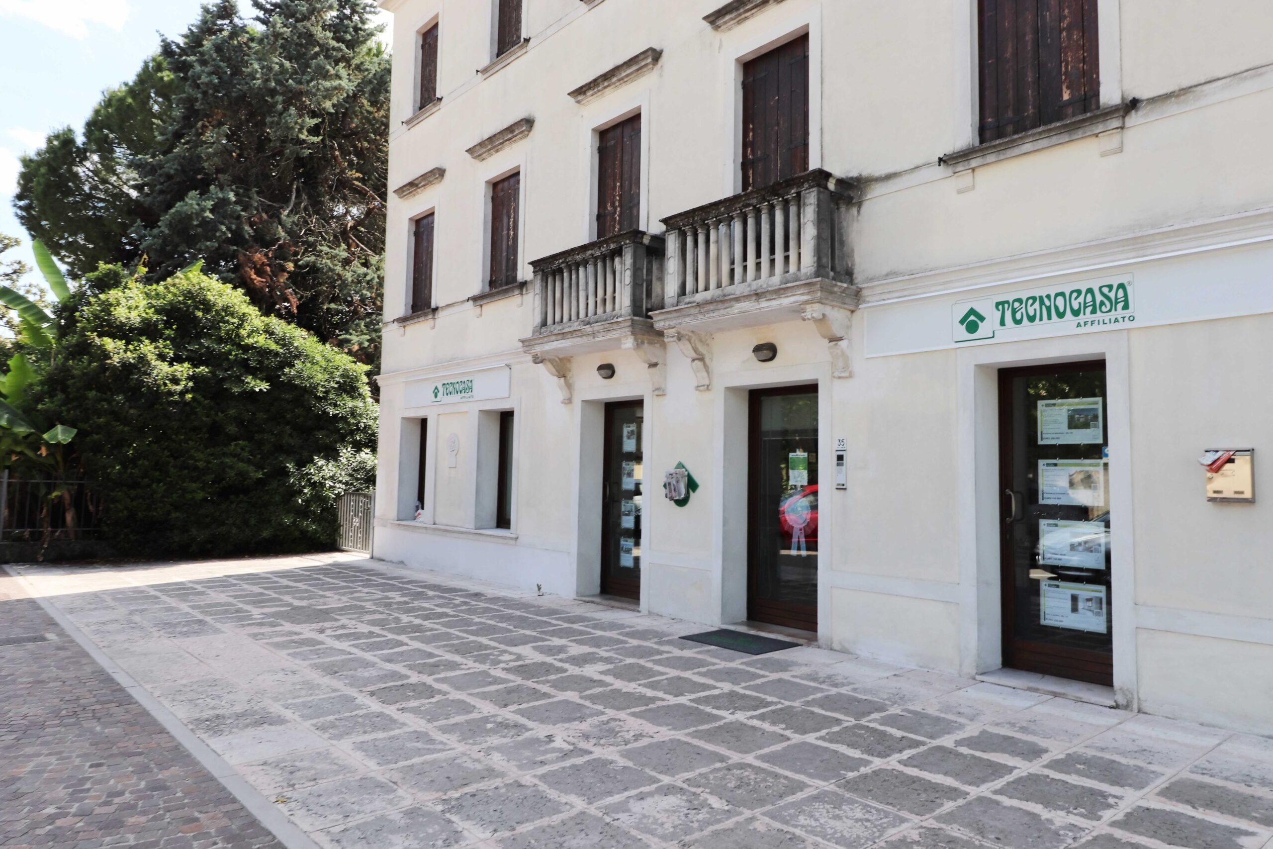Tecnocasa2